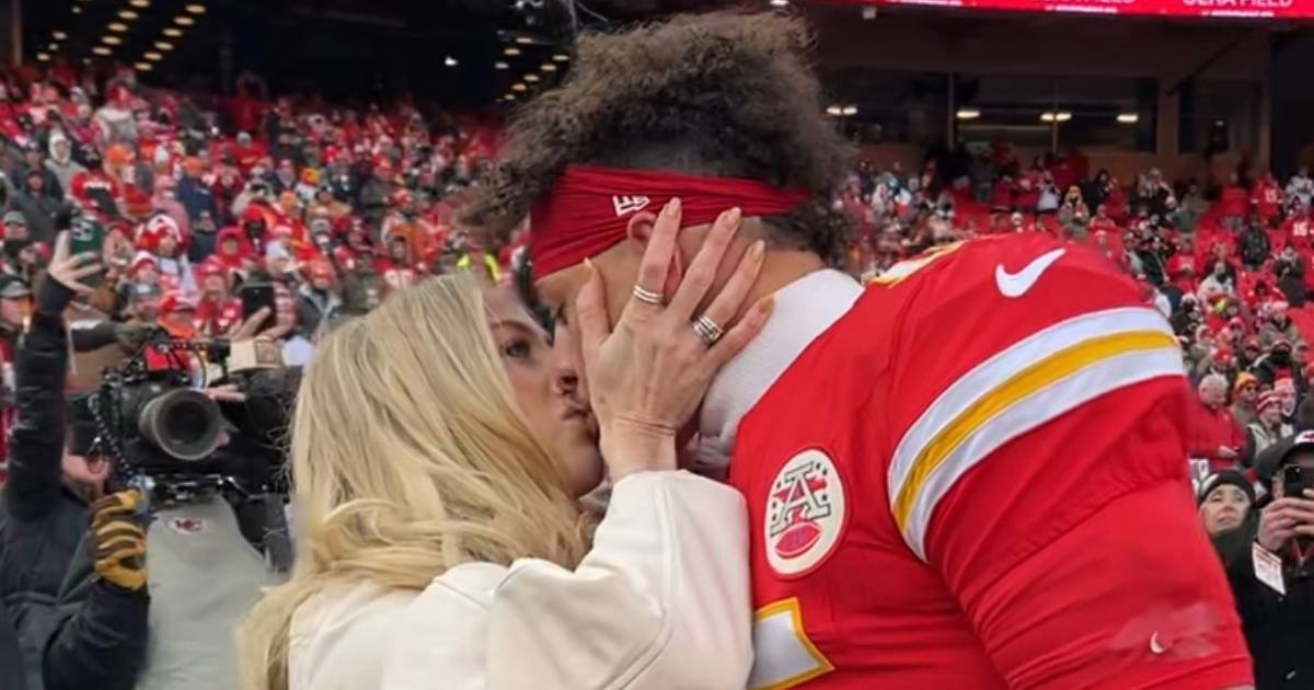 Did Brittany Mahomes attend the Chiefs vs. Texans game after baby #3?